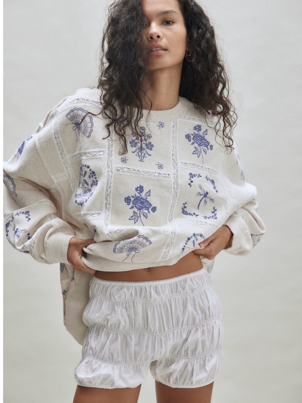 Free People Rudy Lace Embroidered Patchwork Sweatshirt 💯 Cotton NWT - Picture 4 of 4